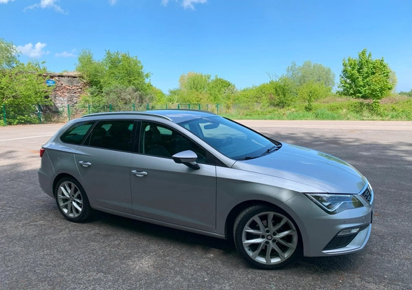 Seat Leon cena 58000 przebieg: 214000, rok produkcji 2018 z Gdynia małe 232